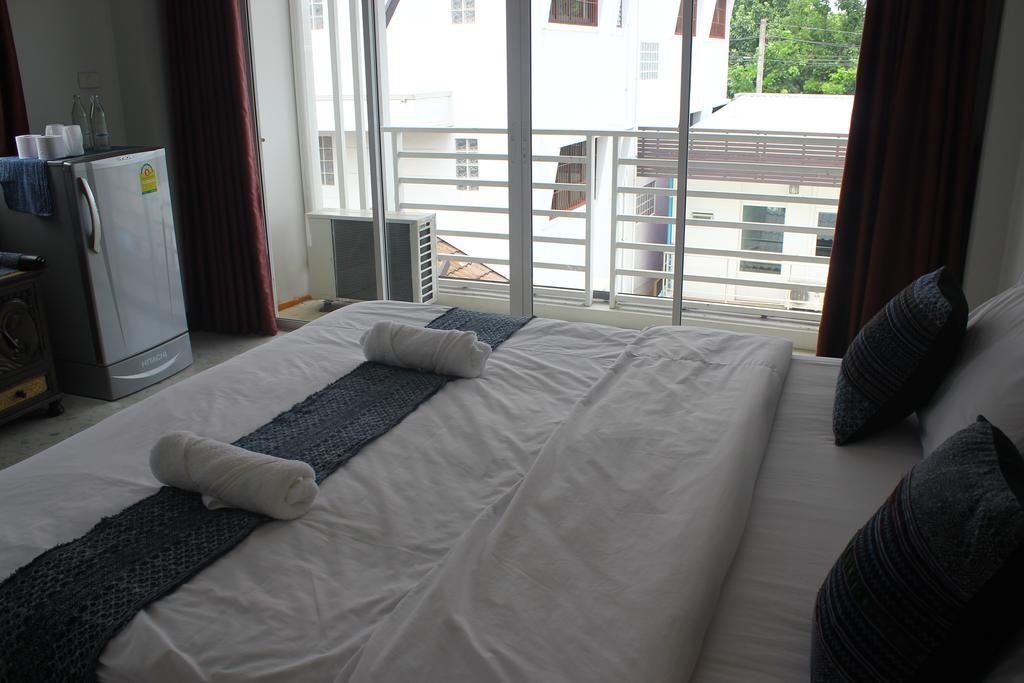 Baanlansa Bed&Bar Hotell Chiang Mai Eksteriør bilde