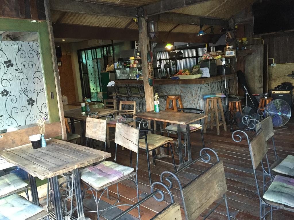 Baanlansa Bed&Bar Hotell Chiang Mai Eksteriør bilde